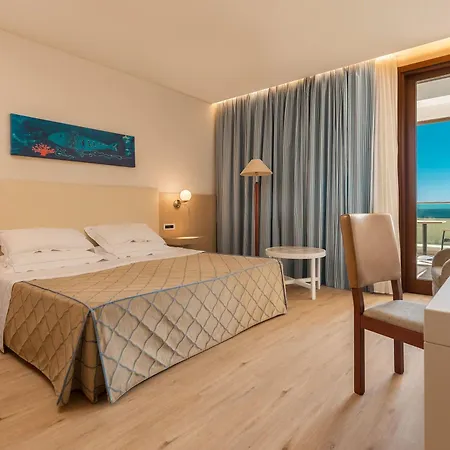 Готель Smy Carlos V Wellness & 5*