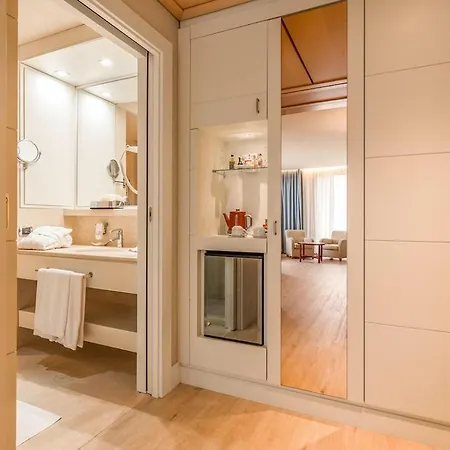 Готель Smy Carlos V Wellness & 5*